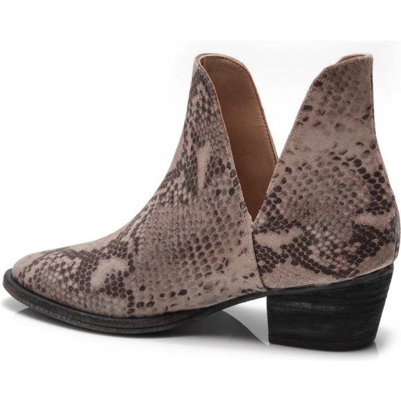 Free People | Animal Charm Double V Boots - Leather Size 39.5 - Picture 5 of 6